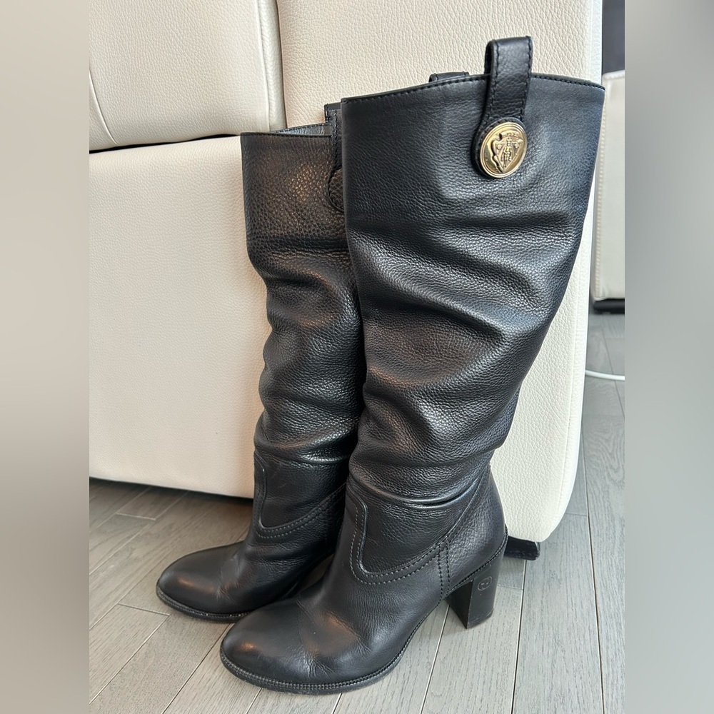 Authentic Gucci Black Leather Heeled Boots with Gold Accent